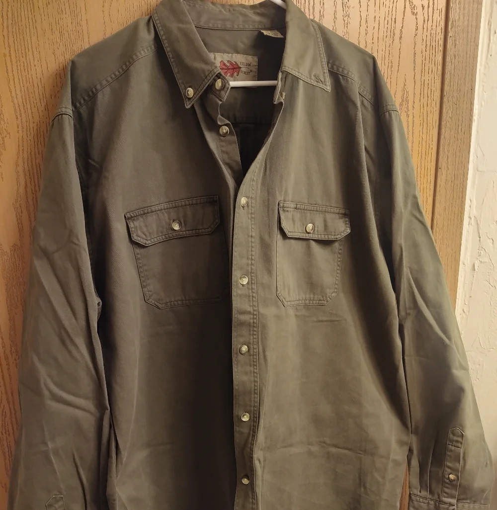Men's Olive Green Button-Up Shirt - Picture 1 of 4
